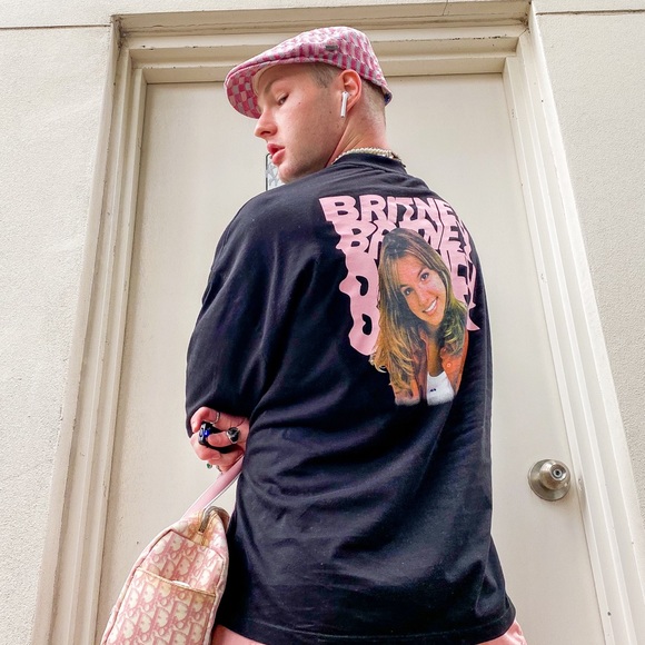 Meet your Posher, Connor - Picture 5 of 10